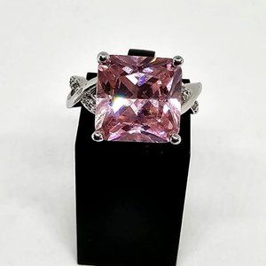 Sterling Silver Ring PINK Cubic Zirconia Oval Stone Solitaire 925 Size 6